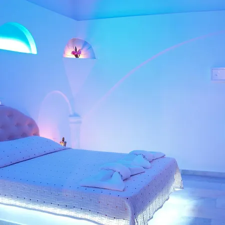 Drossos Otel Perissa (Santorini)