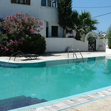 Drossos Отель 4*