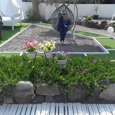 Hotel Drossos Perissa (Santorini)
