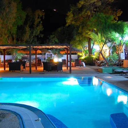 Drossos Perissa (Santorini)