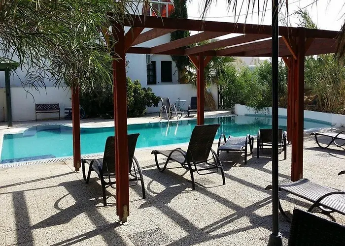 Drossos Hotel Perissa (Santorini)