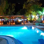 Drossos Perissa (Santorini)