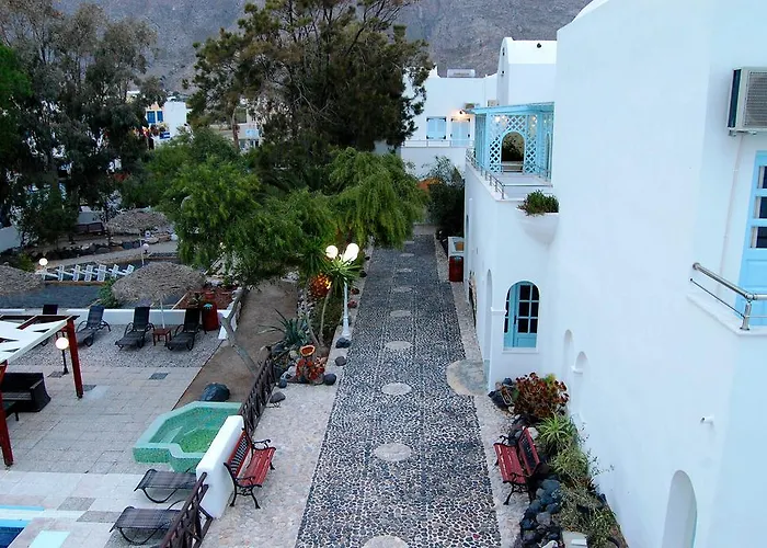 Drossos Perissa (Santorini)