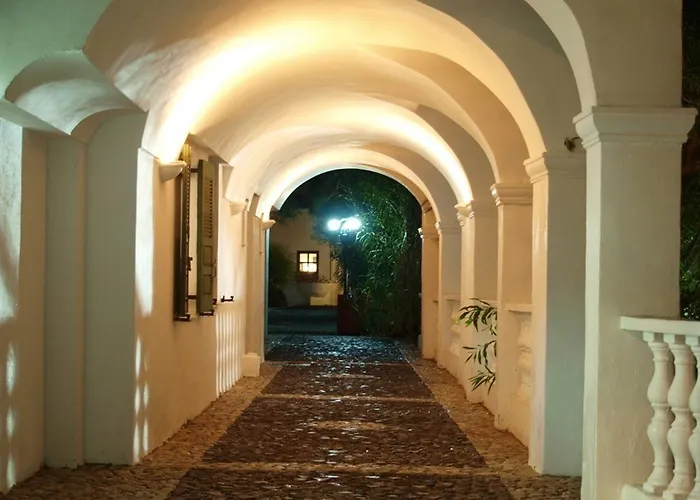 Drossos Perissa (Santorini)