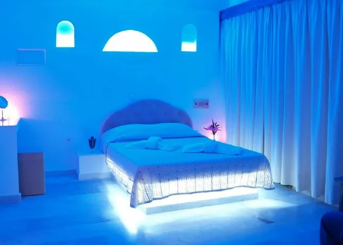 Drossos 4* Perissa (Santorini)