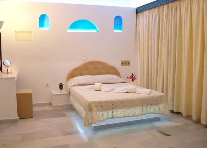 ホテル Drossos 4*